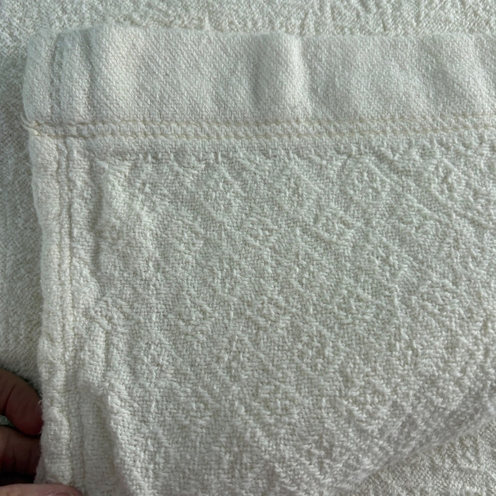VTG Ivory Cotton Diamond Matelasse Woven Blanket Geometric Textured Cottagecore - Picture 4 of 8